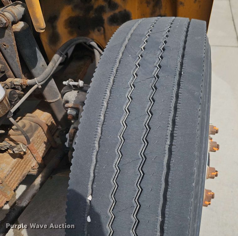 image for item EJ0023 2001 Freightliner FL70 digger derrick truck