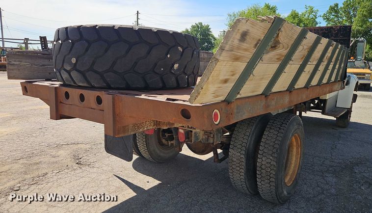 image for item EJ0035 1995 Ford F700 dump flatbed truck