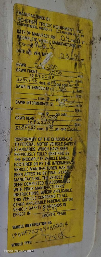 image for item EJ0035 1995 Ford F700 dump flatbed truck