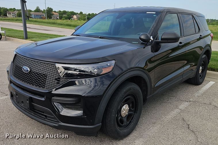 image for item EJ0036 2020 Ford Explorer Police Interceptor SUV