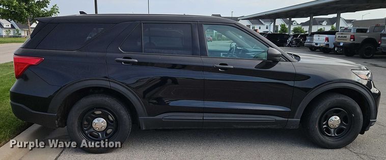 image for item EJ0036 2020 Ford Explorer Police Interceptor SUV