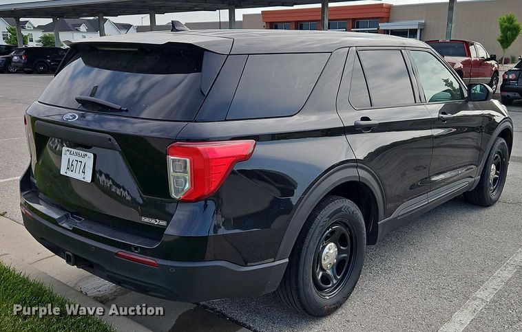 image for item EJ0036 2020 Ford Explorer Police Interceptor SUV