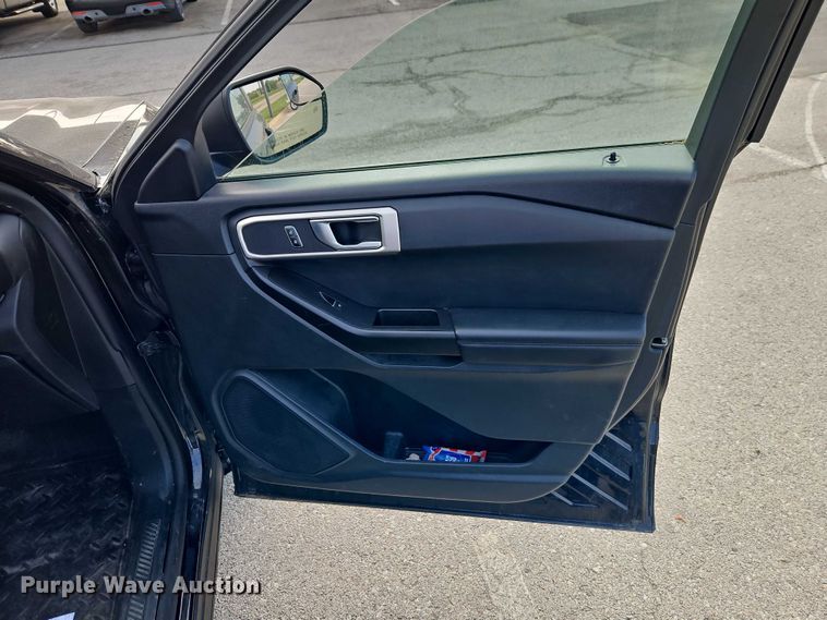 image for item EJ0036 2020 Ford Explorer Police Interceptor SUV