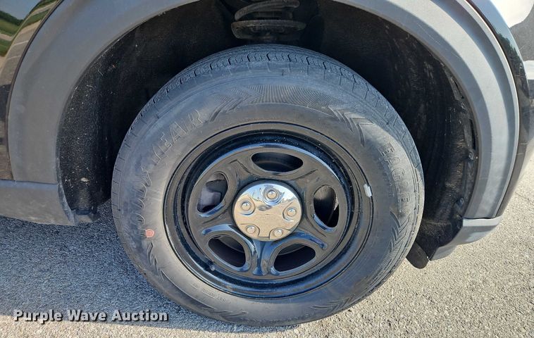 image for item EJ0036 2020 Ford Explorer Police Interceptor SUV