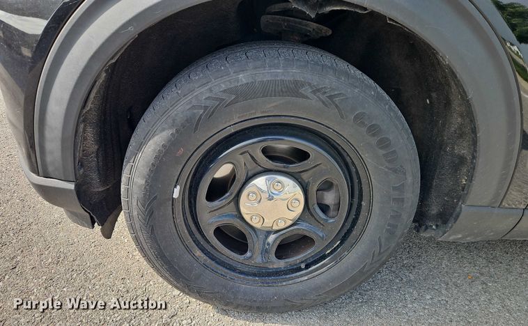 image for item EJ0036 2020 Ford Explorer Police Interceptor SUV