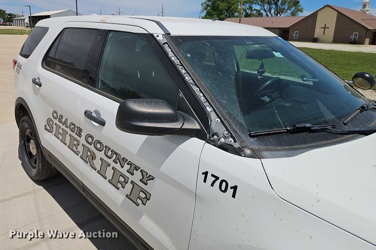 image for item EJ0042 2017 Ford Explorer Police Interceptor 