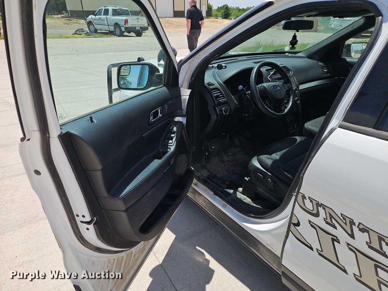 image for item EJ0042 2017 Ford Explorer Police Interceptor 