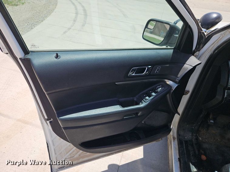 image for item EJ0042 2017 Ford Explorer Police Interceptor 