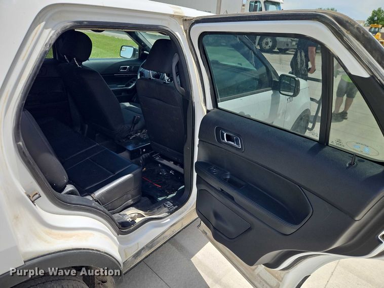image for item EJ0042 2017 Ford Explorer Police Interceptor 