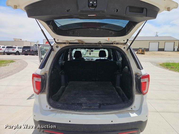 image for item EJ0042 2017 Ford Explorer Police Interceptor 