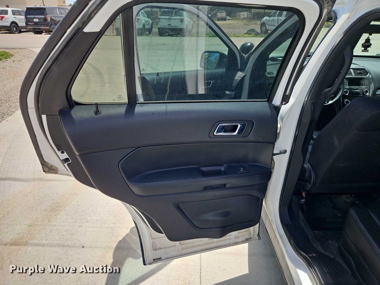 image for item EJ0042 2017 Ford Explorer Police Interceptor 