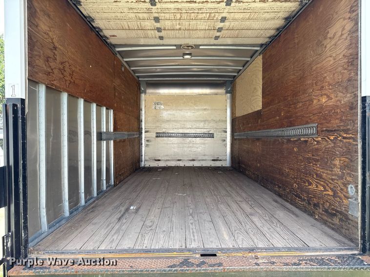 image for item EJ4487 2014 Ford F550 Super Duty box truck