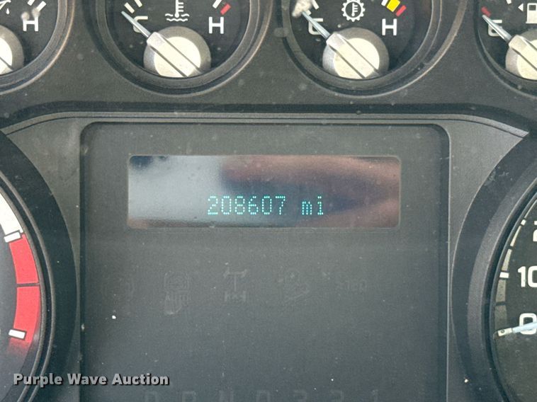 image for item EJ4487 2014 Ford F550 Super Duty box truck