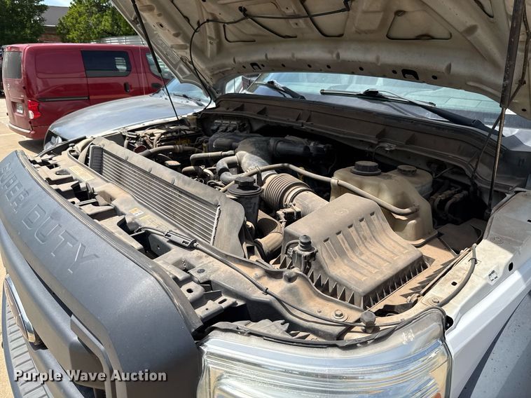 image for item EJ4487 2014 Ford F550 Super Duty box truck