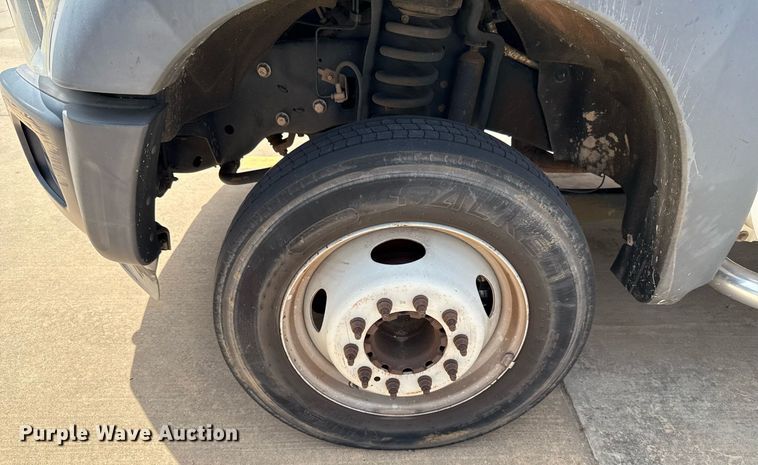 image for item EJ4487 2014 Ford F550 Super Duty box truck