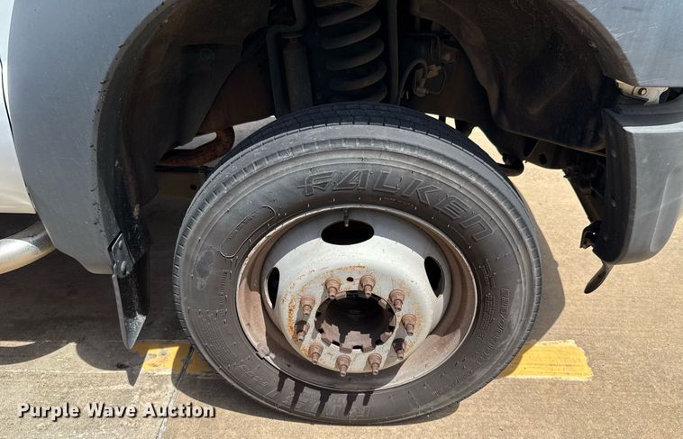 image for item EJ4487 2014 Ford F550 Super Duty box truck