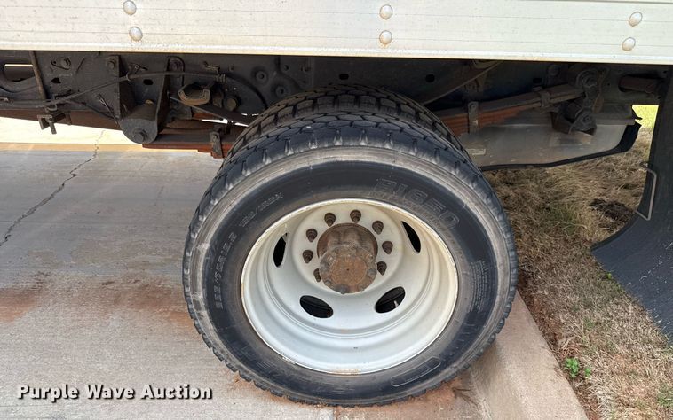 image for item EJ4487 2014 Ford F550 Super Duty box truck