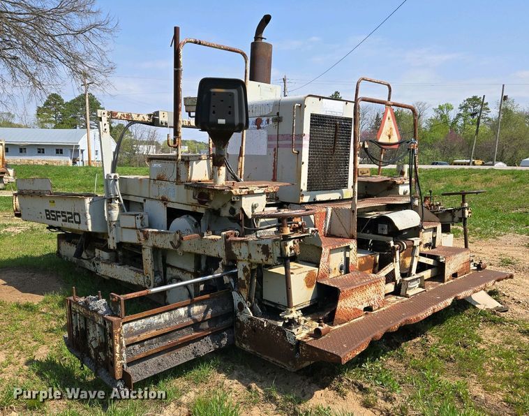 image for item EJ7442 1983 Cedar Rapids BSF520 paver