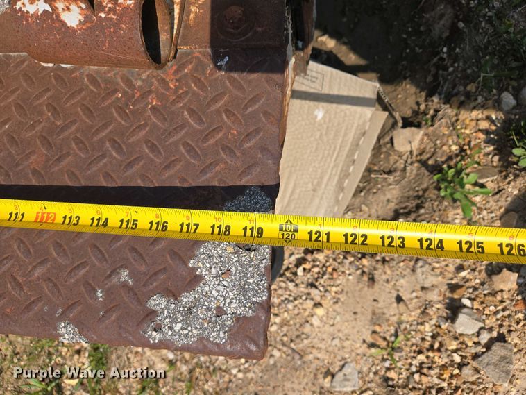 image for item EJ7442 1983 Cedar Rapids BSF520 paver