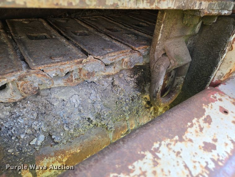 image for item EJ7442 1983 Cedar Rapids BSF520 paver