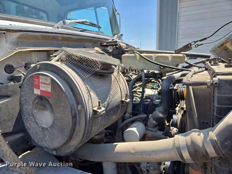 image for item EJ7526 1994 Ford L8000 refuse truck