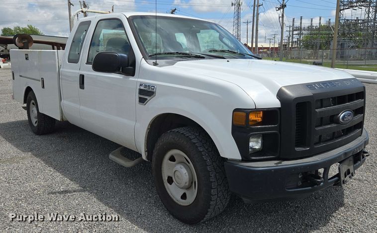 image for item EJ7555 2008 Ford F350 Super Duty XL SuperCab utility bed pickup truck