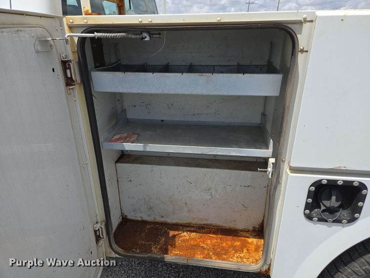 image for item EJ7555 2008 Ford F350 Super Duty XL SuperCab utility bed pickup truck