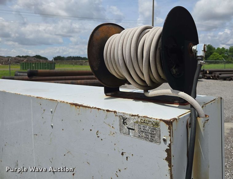 image for item EJ7555 2008 Ford F350 Super Duty XL SuperCab utility bed pickup truck