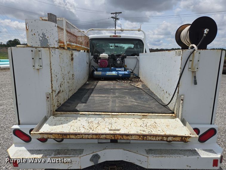 image for item EJ7555 2008 Ford F350 Super Duty XL SuperCab utility bed pickup truck