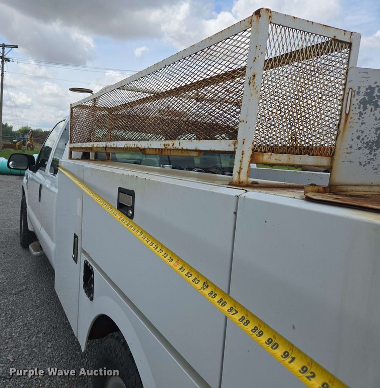 image for item EJ7555 2008 Ford F350 Super Duty XL SuperCab utility bed pickup truck