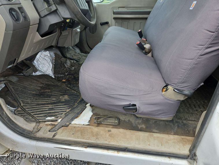 image for item EJ7555 2008 Ford F350 Super Duty XL SuperCab utility bed pickup truck