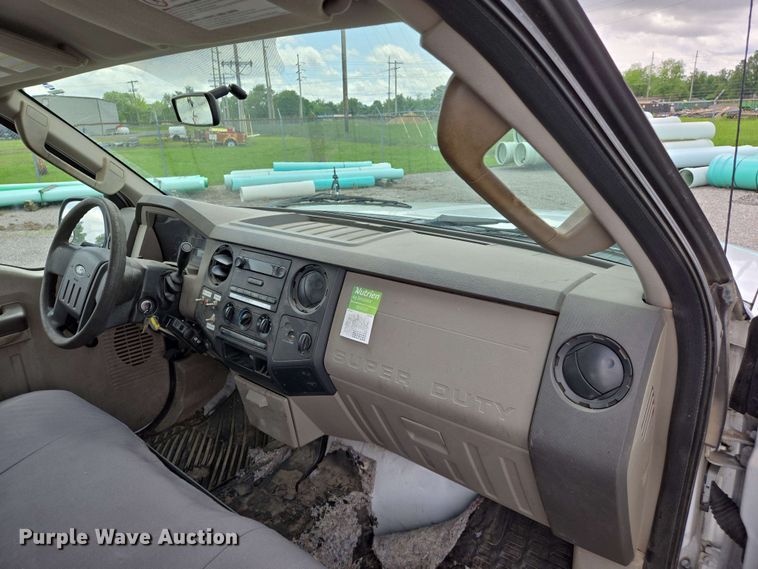 image for item EJ7555 2008 Ford F350 Super Duty XL SuperCab utility bed pickup truck