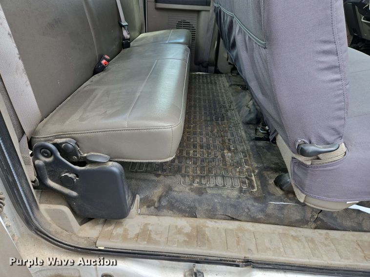 image for item EJ7555 2008 Ford F350 Super Duty XL SuperCab utility bed pickup truck