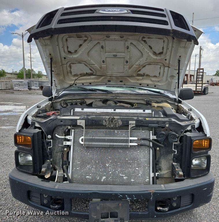 image for item EJ7555 2008 Ford F350 Super Duty XL SuperCab utility bed pickup truck