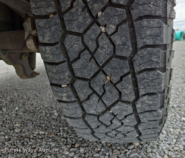 image for item EJ7555 2008 Ford F350 Super Duty XL SuperCab utility bed pickup truck