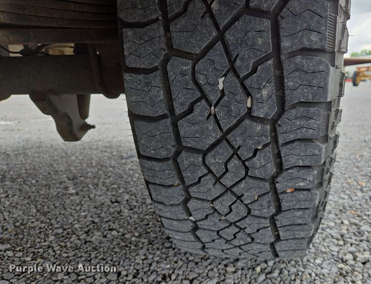 image for item EJ7555 2008 Ford F350 Super Duty XL SuperCab utility bed pickup truck