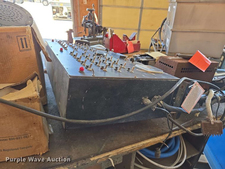 image for item EJ7564 Aviation testing equipment