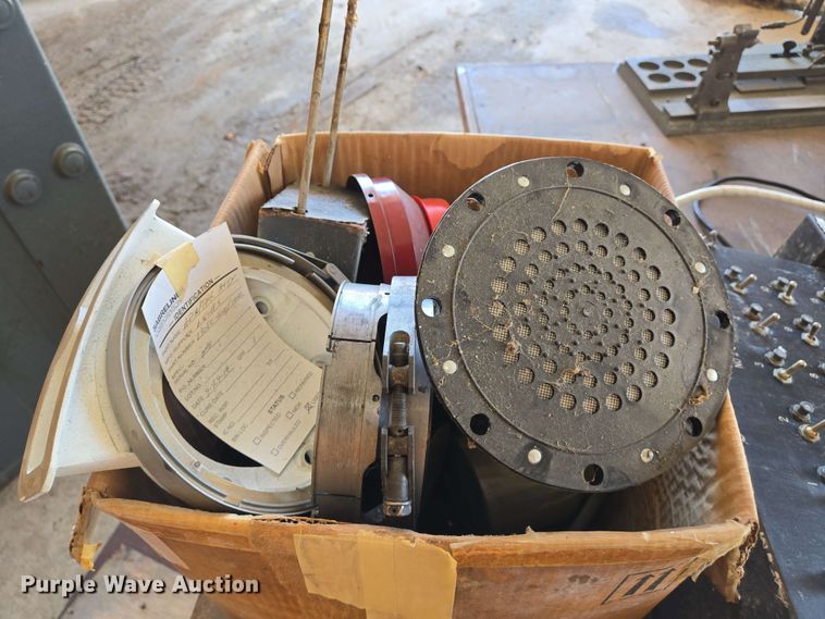 image for item EJ7564 Aviation testing equipment