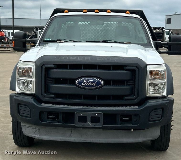 image for item EK3004 2014 Ford F550 Super Duty XL flatbed truck
