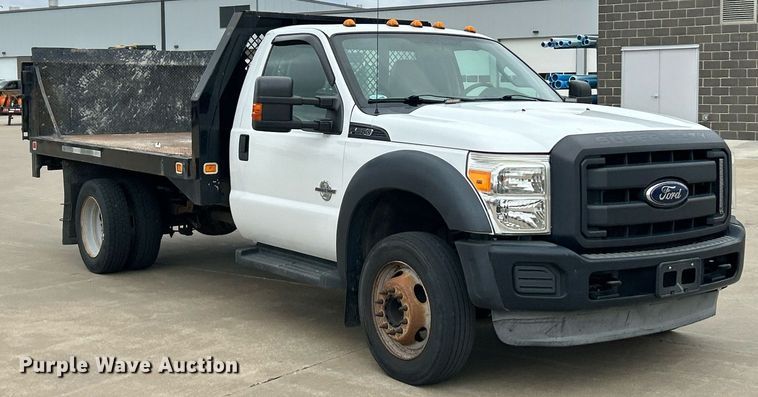 image for item EK3004 2014 Ford F550 Super Duty XL flatbed truck