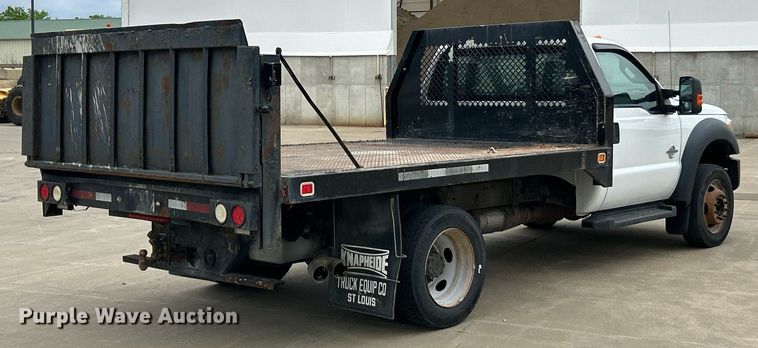 image for item EK3004 2014 Ford F550 Super Duty XL flatbed truck