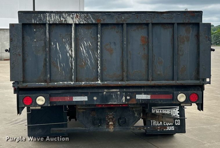 image for item EK3004 2014 Ford F550 Super Duty XL flatbed truck