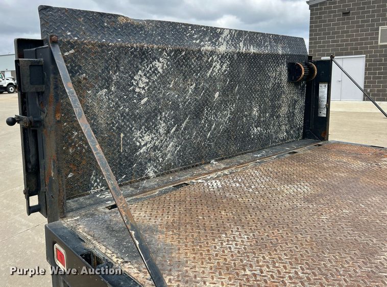 image for item EK3004 2014 Ford F550 Super Duty XL flatbed truck