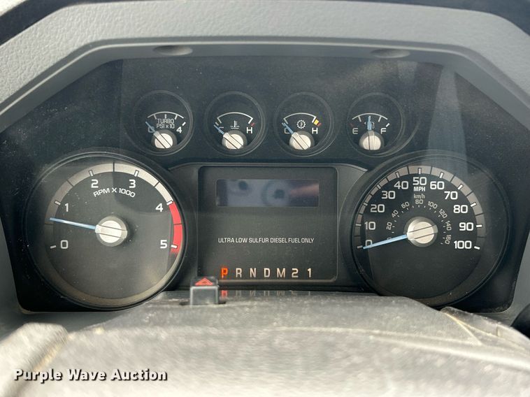 image for item EK3004 2014 Ford F550 Super Duty XL flatbed truck