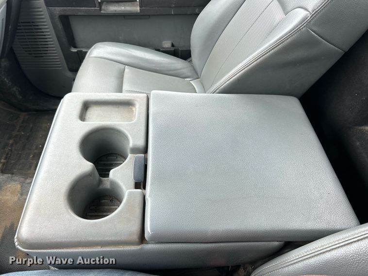 image for item EK3004 2014 Ford F550 Super Duty XL flatbed truck