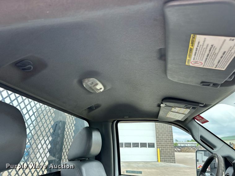 image for item EK3004 2014 Ford F550 Super Duty XL flatbed truck