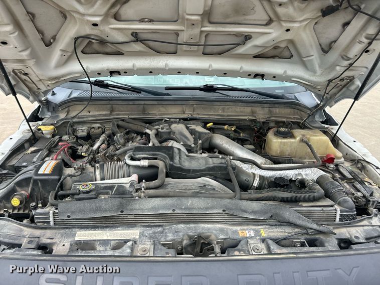 image for item EK3004 2014 Ford F550 Super Duty XL flatbed truck