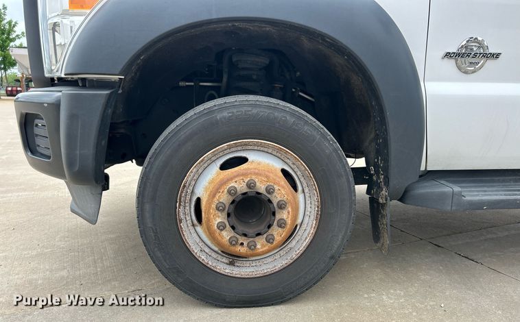 image for item EK3004 2014 Ford F550 Super Duty XL flatbed truck