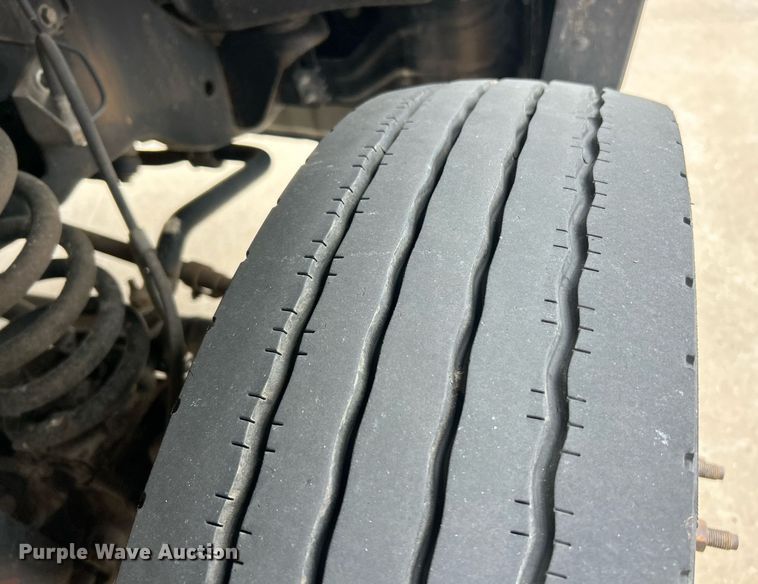 image for item EK3004 2014 Ford F550 Super Duty XL flatbed truck