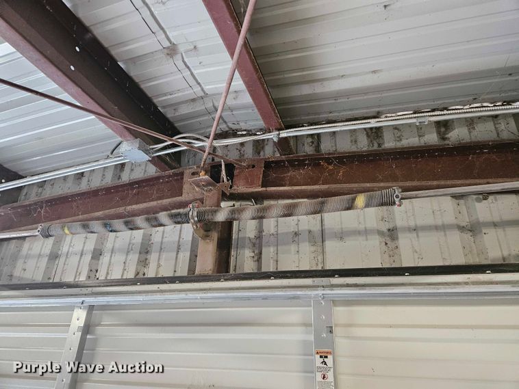 image for item EK5214 Metal building